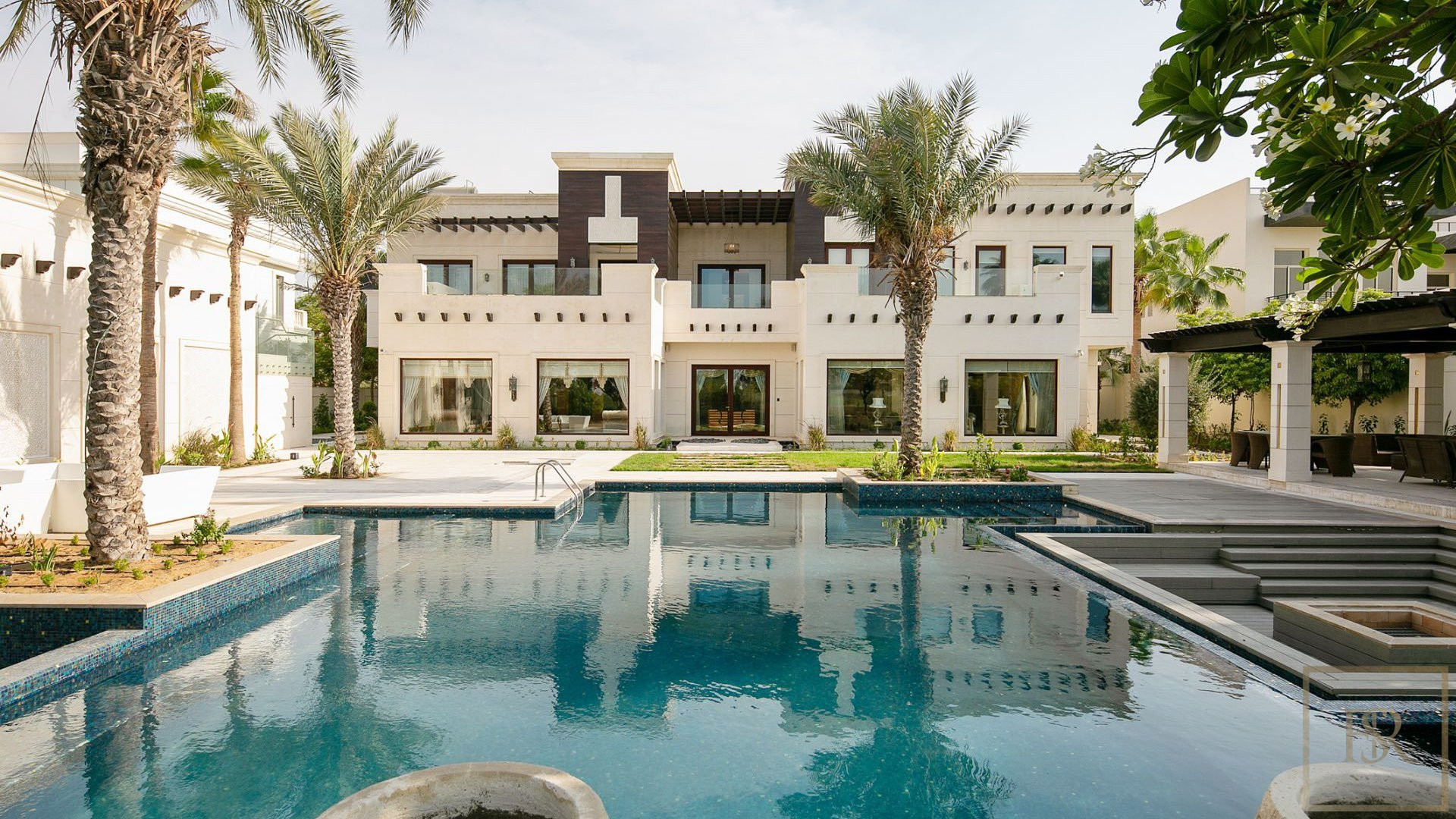 Luxury Family Villas in Palm Jebel Ali Island